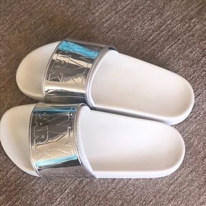Ivy Park Slides NEVER WORN